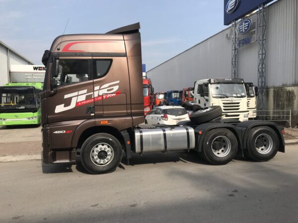 Xe Đầu Kéo Faw JH6 460 Hp