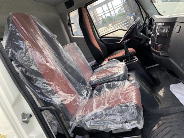 Xe Tải 7 Tấn Thùng Kín Công Ten Nơ Faw 9m7