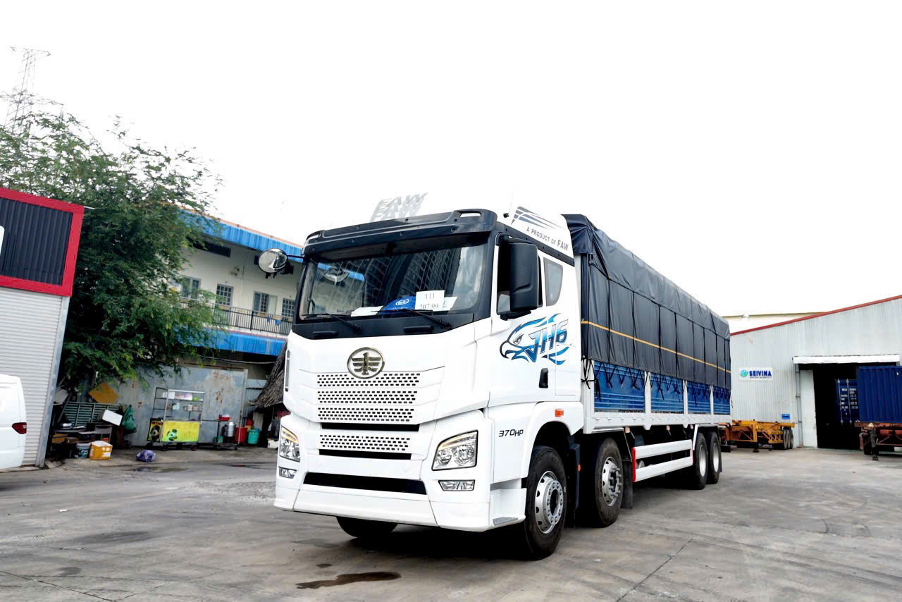 Xe Tải Faw 4 Chân Thùng 2m52 Jh6