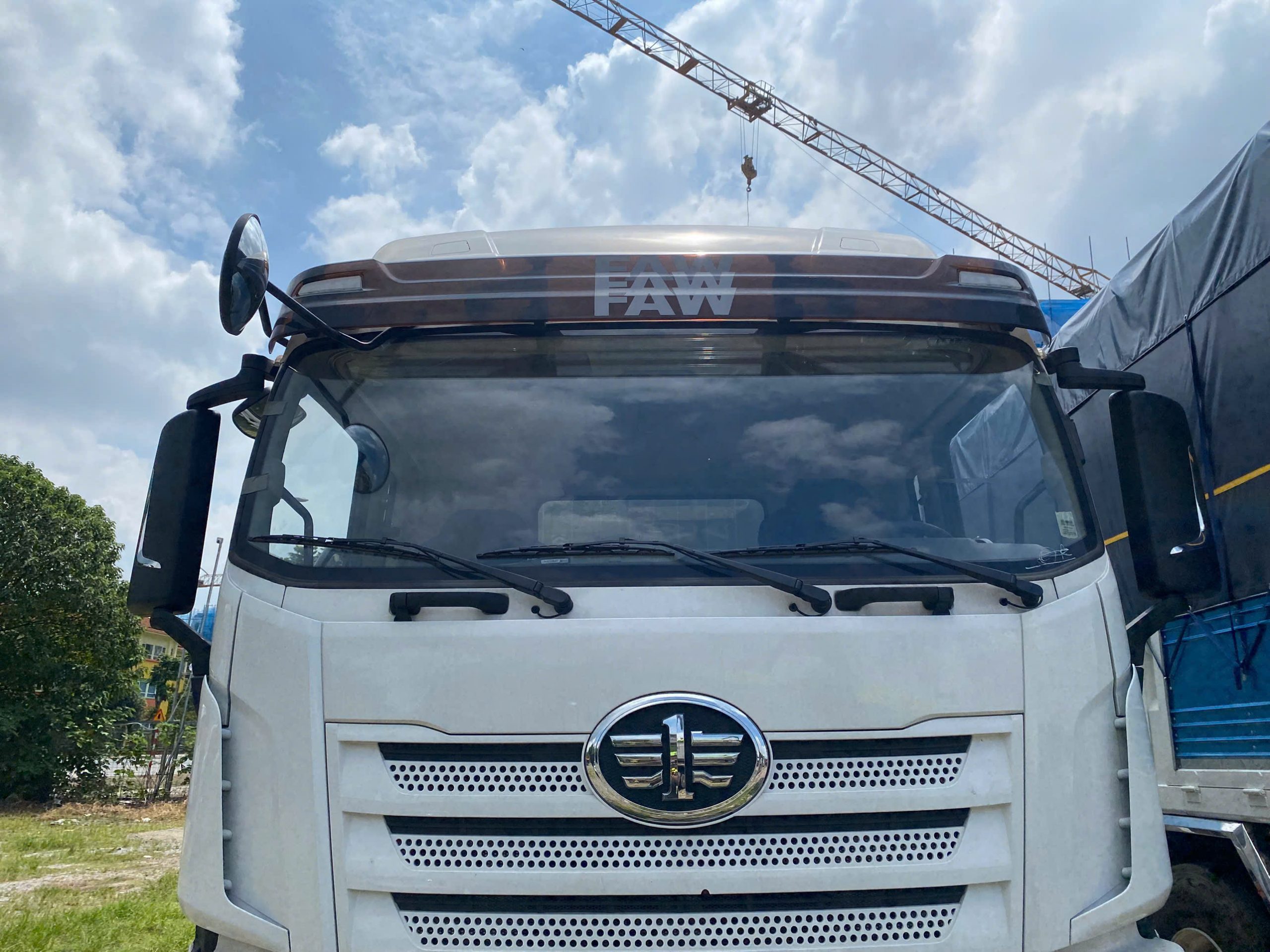 Xe Tải Faw J6K 220 Bản Full Tiêu Chuẩn