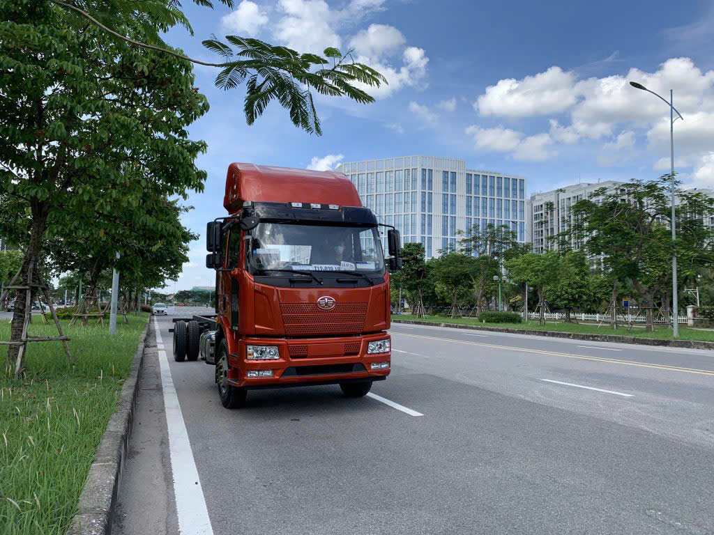 Tư Vấn Mua Xe FAW J6L 220HP Cho Doanh Nghiệp