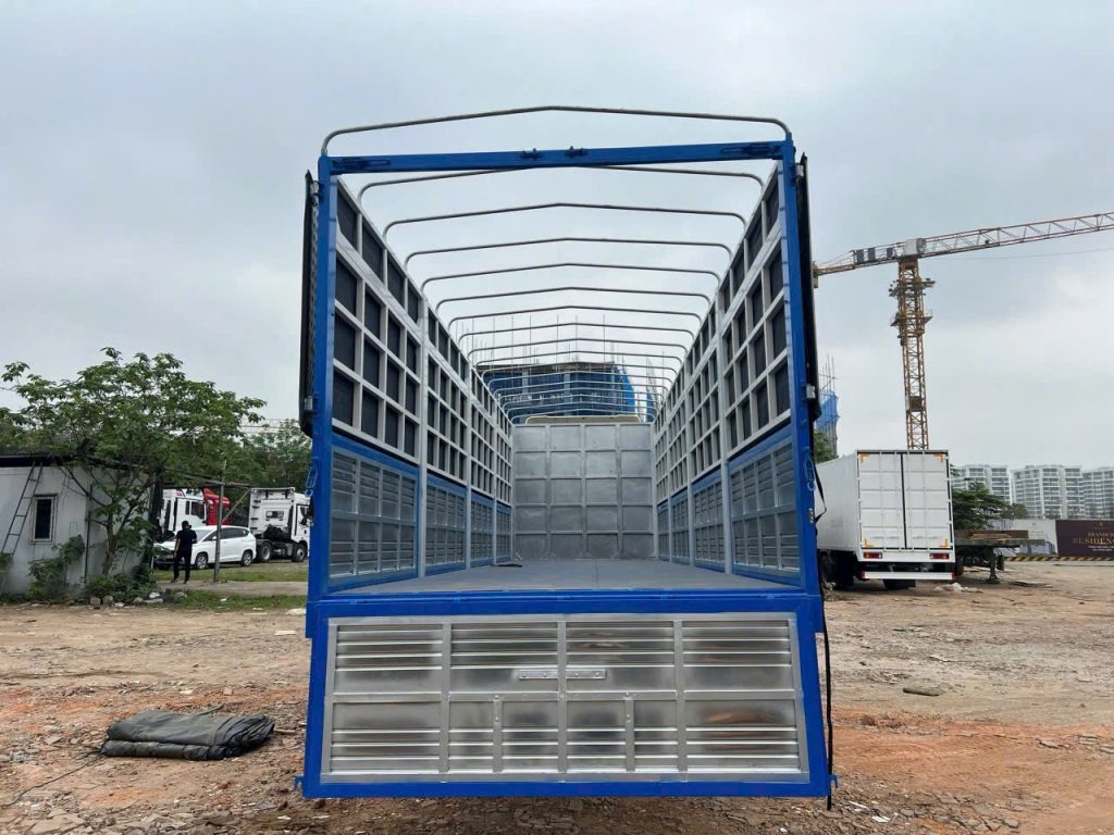 So sánh Xe Tải FAW J6L 220HP với các đối thủ cùng phân khúc – Đâu là lựa chọn đáng tiền nhất 2025
