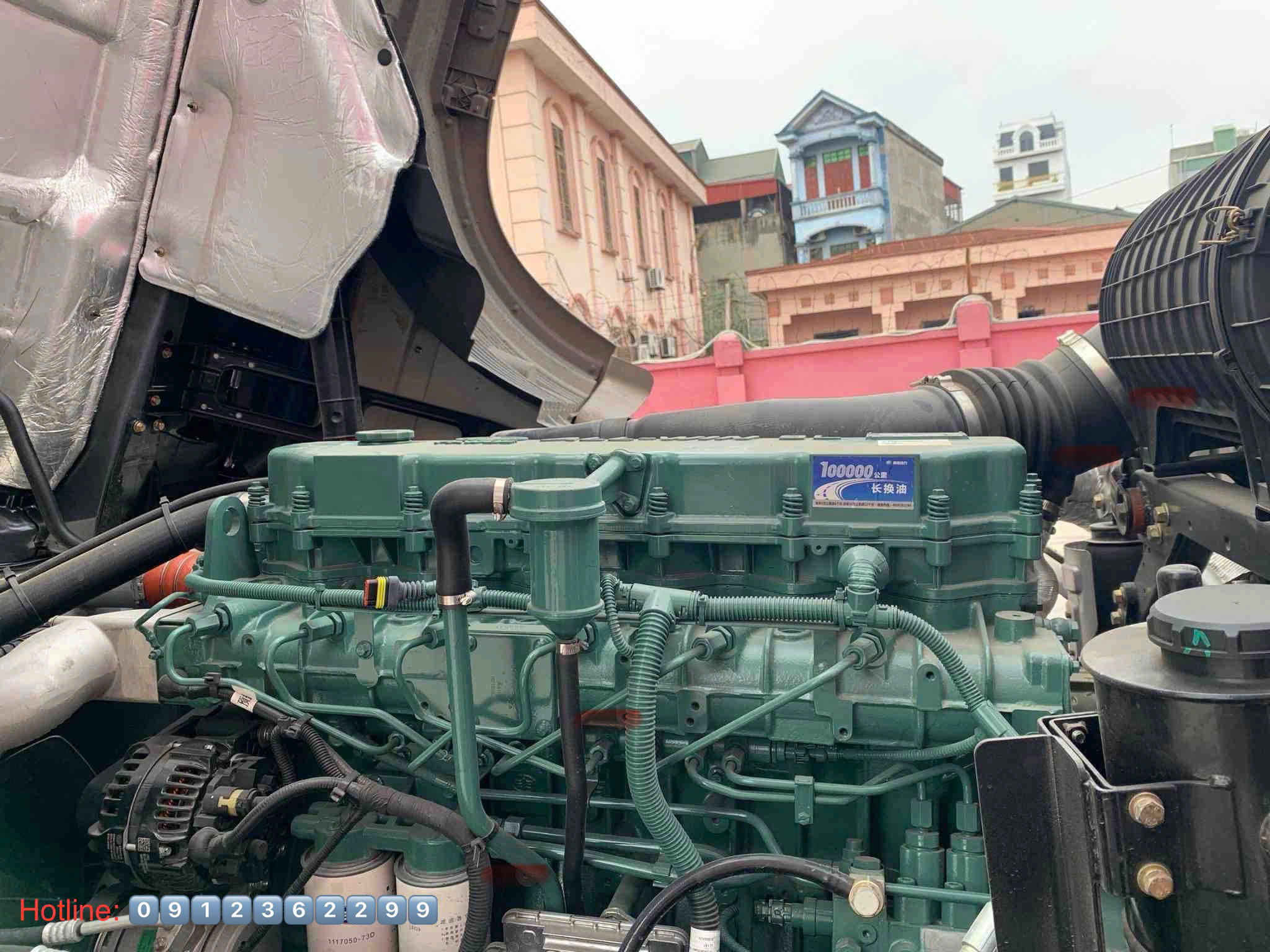 Xe tải 4 chân FAW JH6 370HP Thùng Dài 9m7